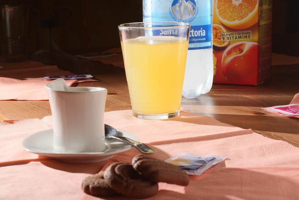 Bed & Breakfast La Rosa Dei Venti Genova Værelse billede
